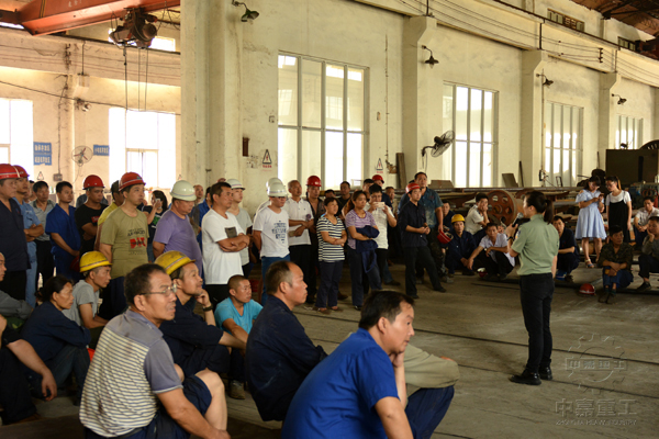 消防安全讲师对中嘉重工员工进行防火知识培训讲座