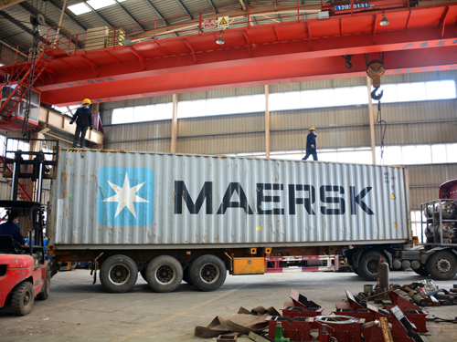 中嘉重工1830金矿球磨机、柴油移动破碎机装柜 用于坦桑尼亚日处理200吨金矿生产线