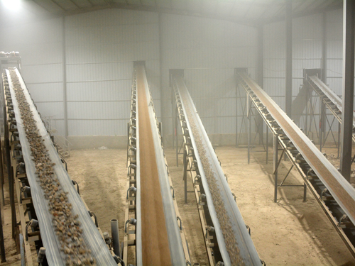 河南许昌日产2000吨砂石料生产线现场视频  石灰石（青石）物料破碎制砂